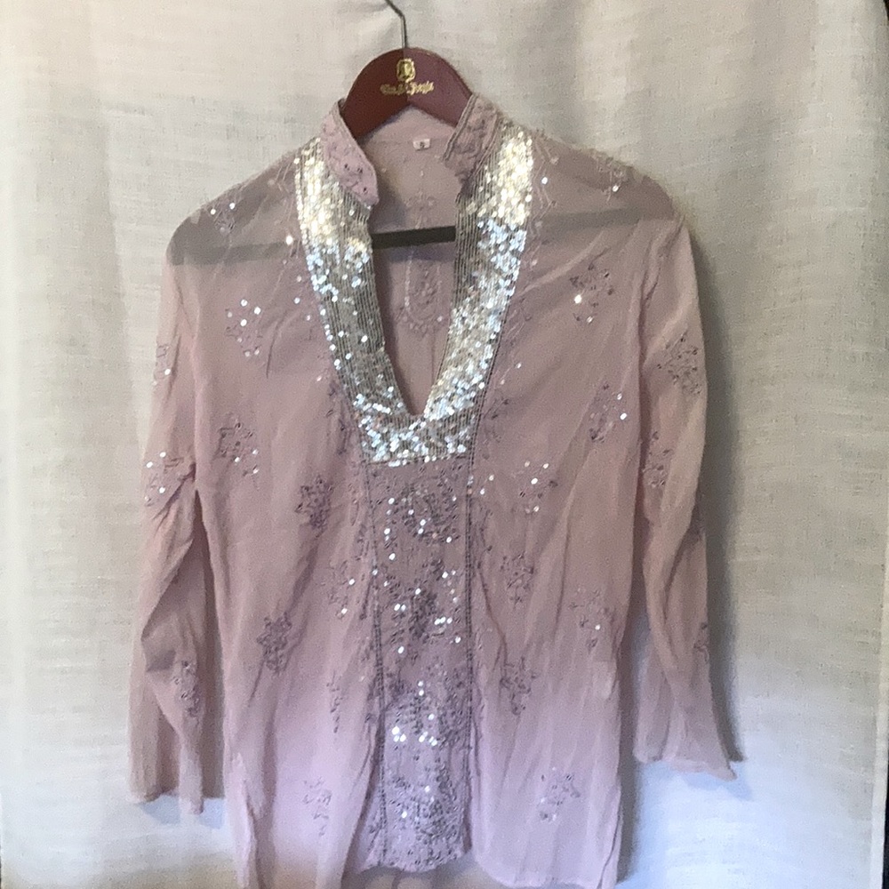 Women’s sequin Top. Casual Fashion V neck🌸Pure silk . Sparkle sequin.